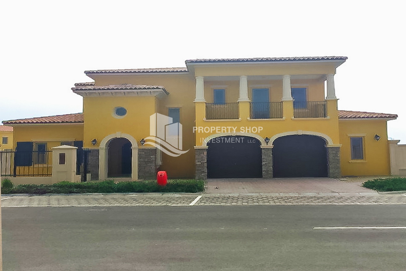 Your New Dream Home! High End Mediterranean Villa with Family Room